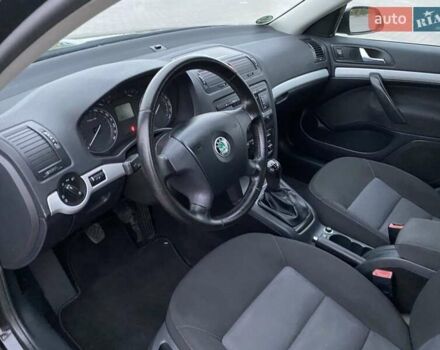 Чорний Шкода Октавія, об'ємом двигуна 1.6 л та пробігом 206 тис. км за 7150 $, фото 17 на Automoto.ua