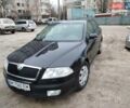 Черный Шкода Октавия, объемом двигателя 1.6 л и пробегом 192 тыс. км за 5555 $, фото 1 на Automoto.ua