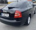Черный Шкода Октавия, объемом двигателя 1.6 л и пробегом 210 тыс. км за 5600 $, фото 1 на Automoto.ua