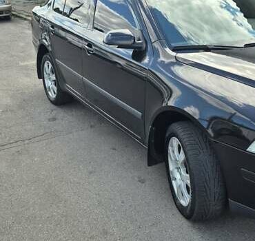 Чорний Шкода Октавія, об'ємом двигуна 2 л та пробігом 345 тис. км за 5800 $, фото 4 на Automoto.ua