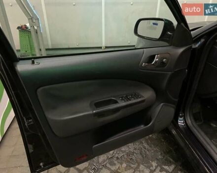 Черный Шкода Октавия, объемом двигателя 2 л и пробегом 340 тыс. км за 4800 $, фото 7 на Automoto.ua