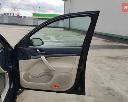 Черный Шкода Октавия, объемом двигателя 1.6 л и пробегом 218 тыс. км за 6999 $, фото 42 на Automoto.ua