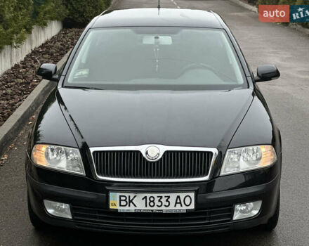 Черный Шкода Октавия, объемом двигателя 1.6 л и пробегом 223 тыс. км за 6300 $, фото 4 на Automoto.ua