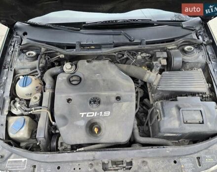 Шкода Октавія 2008 у Києві на Automoto.ua Чорний Шкода Октавія, об'ємом двигуна 1.9 л та пробігом 336 тис. км за 5400 $, фото 8 на Automoto.ua