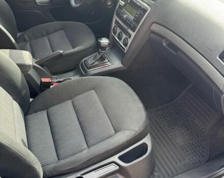 Черный Шкода Октавия, объемом двигателя 2 л и пробегом 266 тыс. км за 5900 $, фото 13 на Automoto.ua