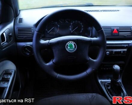 Чорний Шкода Октавія, об'ємом двигуна 1.8 л та пробігом 220 тис. км за 4500 $, фото 5 на Automoto.ua