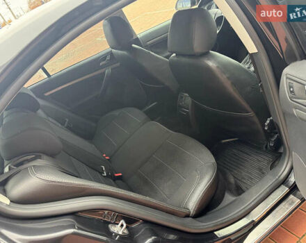 Черный Шкода Октавия, объемом двигателя 2 л и пробегом 230 тыс. км за 6950 $, фото 12 на Automoto.ua