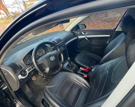 Черный Шкода Октавия, объемом двигателя 1.6 л и пробегом 210 тыс. км за 5900 $, фото 6 на Automoto.ua