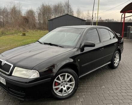 Черный Шкода Октавия, объемом двигателя 1.8 л и пробегом 355 тыс. км за 4700 $, фото 3 на Automoto.ua