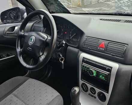 Черный Шкода Октавия, объемом двигателя 1.6 л и пробегом 210 тыс. км за 2200 $, фото 13 на Automoto.ua