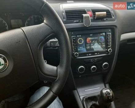 Чорний Шкода Октавія, об'ємом двигуна 1.6 л та пробігом 235 тис. км за 6350 $, фото 10 на Automoto.ua