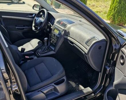 Черный Шкода Октавия, объемом двигателя 1.9 л и пробегом 381 тыс. км за 7200 $, фото 3 на Automoto.ua