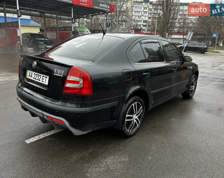 Черный Шкода Октавия, объемом двигателя 2 л и пробегом 263 тыс. км за 5700 $, фото 3 на Automoto.ua