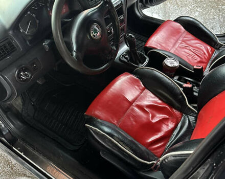 Черный Шкода Октавия, объемом двигателя 1.78 л и пробегом 287 тыс. км за 4500 $, фото 5 на Automoto.ua