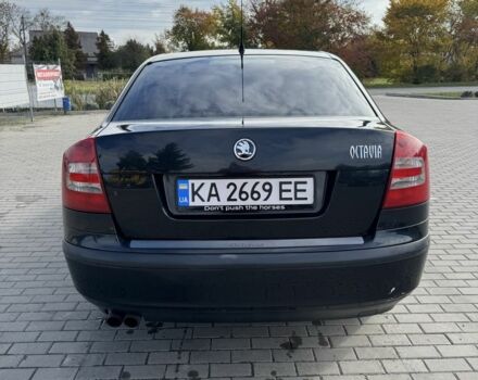 Черный Шкода Октавия, объемом двигателя 2 л и пробегом 266 тыс. км за 5900 $, фото 2 на Automoto.ua