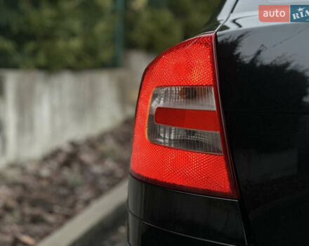 Черный Шкода Октавия, объемом двигателя 1.6 л и пробегом 223 тыс. км за 6300 $, фото 12 на Automoto.ua