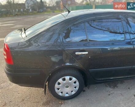 Черный Шкода Октавия, объемом двигателя 1.6 л и пробегом 210 тыс. км за 5900 $, фото 11 на Automoto.ua