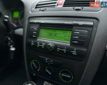 Черный Шкода Октавия, объемом двигателя 1.6 л и пробегом 223 тыс. км за 6300 $, фото 26 на Automoto.ua