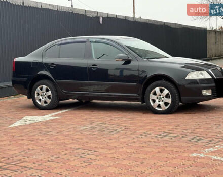 Черный Шкода Октавия, объемом двигателя 2 л и пробегом 230 тыс. км за 6950 $, фото 5 на Automoto.ua