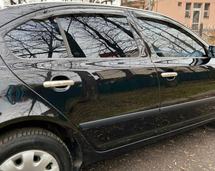 Черный Шкода Октавия, объемом двигателя 1.6 л и пробегом 211 тыс. км за 6800 $, фото 6 на Automoto.ua