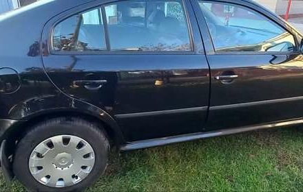 Чорний Шкода Октавія, об'ємом двигуна 1.9 л та пробігом 199 тис. км за 6000 $, фото 4 на Automoto.ua