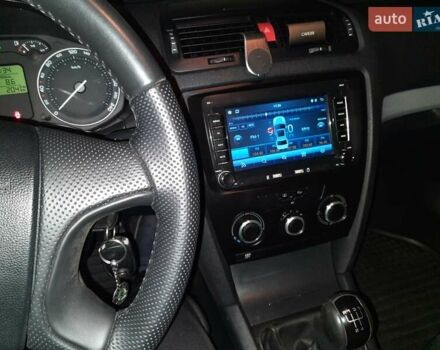 Чорний Шкода Октавія, об'ємом двигуна 1.6 л та пробігом 235 тис. км за 6350 $, фото 12 на Automoto.ua