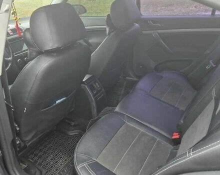 Черный Шкода Октавия, объемом двигателя 1.6 л и пробегом 315 тыс. км за 6300 $, фото 9 на Automoto.ua