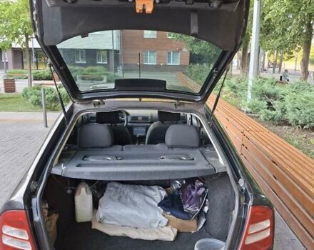 Черный Шкода Октавия, объемом двигателя 1.6 л и пробегом 258 тыс. км за 4800 $, фото 7 на Automoto.ua