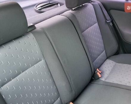 Черный Шкода Октавия, объемом двигателя 1.6 л и пробегом 230 тыс. км за 4800 $, фото 17 на Automoto.ua