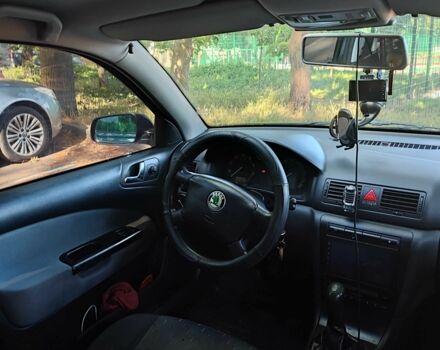 Чорний Шкода Октавія, об'ємом двигуна 1.6 л та пробігом 226 тис. км за 4800 $, фото 5 на Automoto.ua