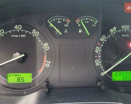 Черный Шкода Октавия, объемом двигателя 1.6 л и пробегом 230 тыс. км за 4800 $, фото 24 на Automoto.ua