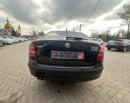 Черный Шкода Октавия, объемом двигателя 1.8 л и пробегом 182 тыс. км за 6400 $, фото 6 на Automoto.ua