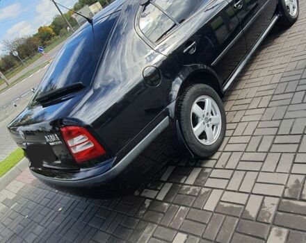 Черный Шкода Октавия, объемом двигателя 1 л и пробегом 2 тыс. км за 6000 $, фото 1 на Automoto.ua