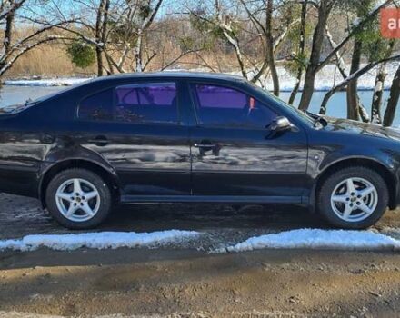 Черный Шкода Октавия, объемом двигателя 1.6 л и пробегом 230 тыс. км за 4800 $, фото 1 на Automoto.ua