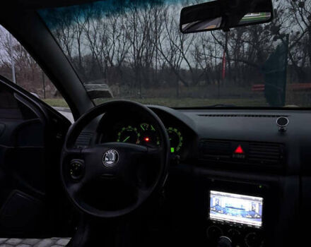 Черный Шкода Октавия, объемом двигателя 1.6 л и пробегом 245 тыс. км за 5400 $, фото 23 на Automoto.ua