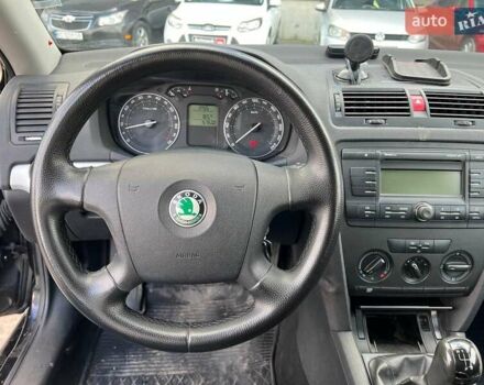 Шкода Октавия 2008 в Львове на Automoto.ua Черный Шкода Октавия, объемом двигателя 1.6 л и пробегом 132 тыс. км за 7380 $, фото 19 на Automoto.ua