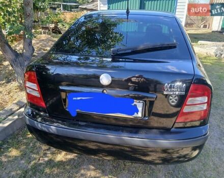 Черный Шкода Октавия, объемом двигателя 1.6 л и пробегом 183 тыс. км за 6000 $, фото 3 на Automoto.ua