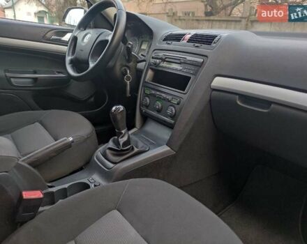 Черный Шкода Октавия, объемом двигателя 1.6 л и пробегом 198 тыс. км за 6999 $, фото 27 на Automoto.ua