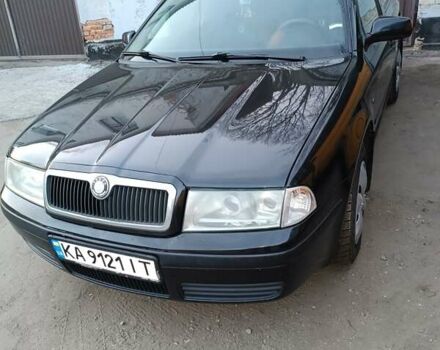 Черный Шкода Октавия, объемом двигателя 1.6 л и пробегом 431 тыс. км за 5500 $, фото 1 на Automoto.ua