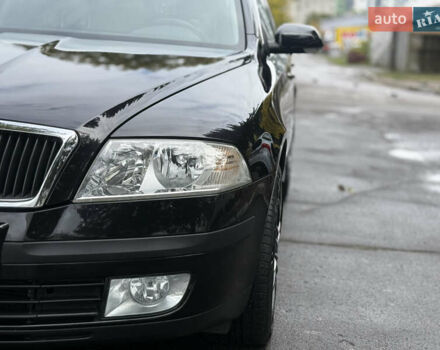 Чорний Шкода Октавія, об'ємом двигуна 1.6 л та пробігом 157 тис. км за 8599 $, фото 14 на Automoto.ua