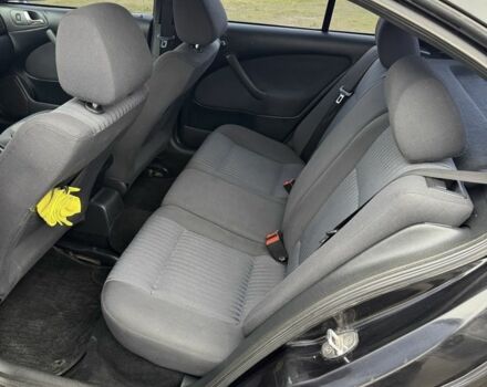 Черный Шкода Октавия, объемом двигателя 1.8 л и пробегом 355 тыс. км за 4700 $, фото 6 на Automoto.ua