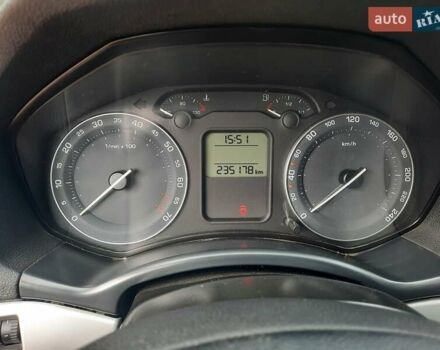 Черный Шкода Октавия, объемом двигателя 1.6 л и пробегом 235 тыс. км за 6700 $, фото 17 на Automoto.ua