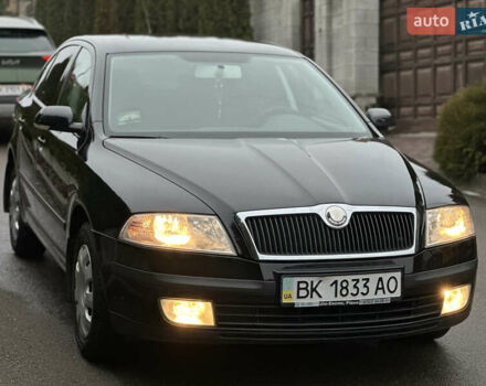 Черный Шкода Октавия, объемом двигателя 1.6 л и пробегом 223 тыс. км за 6300 $, фото 7 на Automoto.ua