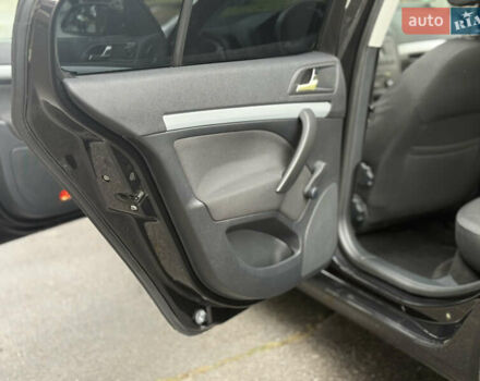 Чорний Шкода Октавія, об'ємом двигуна 1.6 л та пробігом 157 тис. км за 8599 $, фото 47 на Automoto.ua