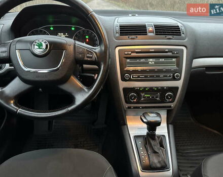 Черный Шкода Октавия, объемом двигателя 1.97 л и пробегом 198 тыс. км за 8200 $, фото 21 на Automoto.ua