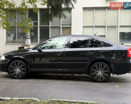 Чорний Шкода Октавія, об'ємом двигуна 1.6 л та пробігом 157 тис. км за 8599 $, фото 10 на Automoto.ua