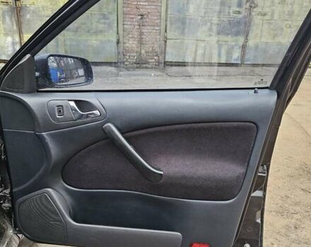 Черный Шкода Октавия, объемом двигателя 1.6 л и пробегом 210 тыс. км за 2350 $, фото 11 на Automoto.ua