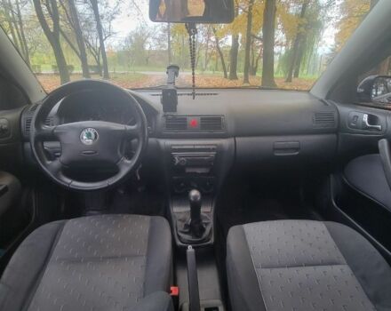 Черный Шкода Октавия, объемом двигателя 1.9 л и пробегом 234 тыс. км за 5200 $, фото 4 на Automoto.ua