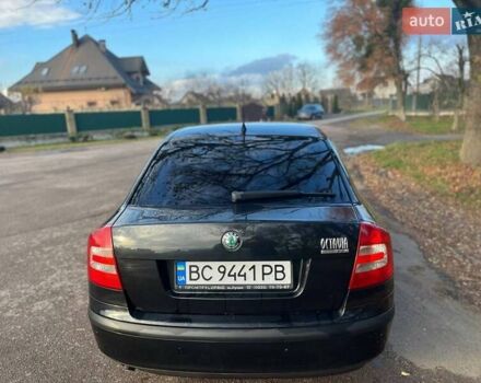 Черный Шкода Октавия, объемом двигателя 1.6 л и пробегом 210 тыс. км за 5900 $, фото 3 на Automoto.ua