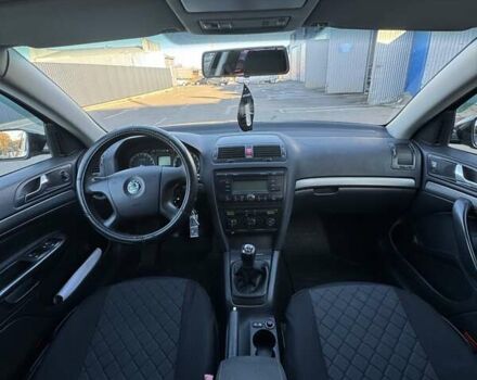 Черный Шкода Октавия, объемом двигателя 1.98 л и пробегом 192 тыс. км за 6400 $, фото 7 на Automoto.ua